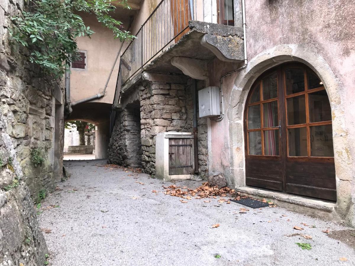Maison De Village Au Coeur Des Remparts Sainte-Eulalie-de-Cernon Kültér fotó